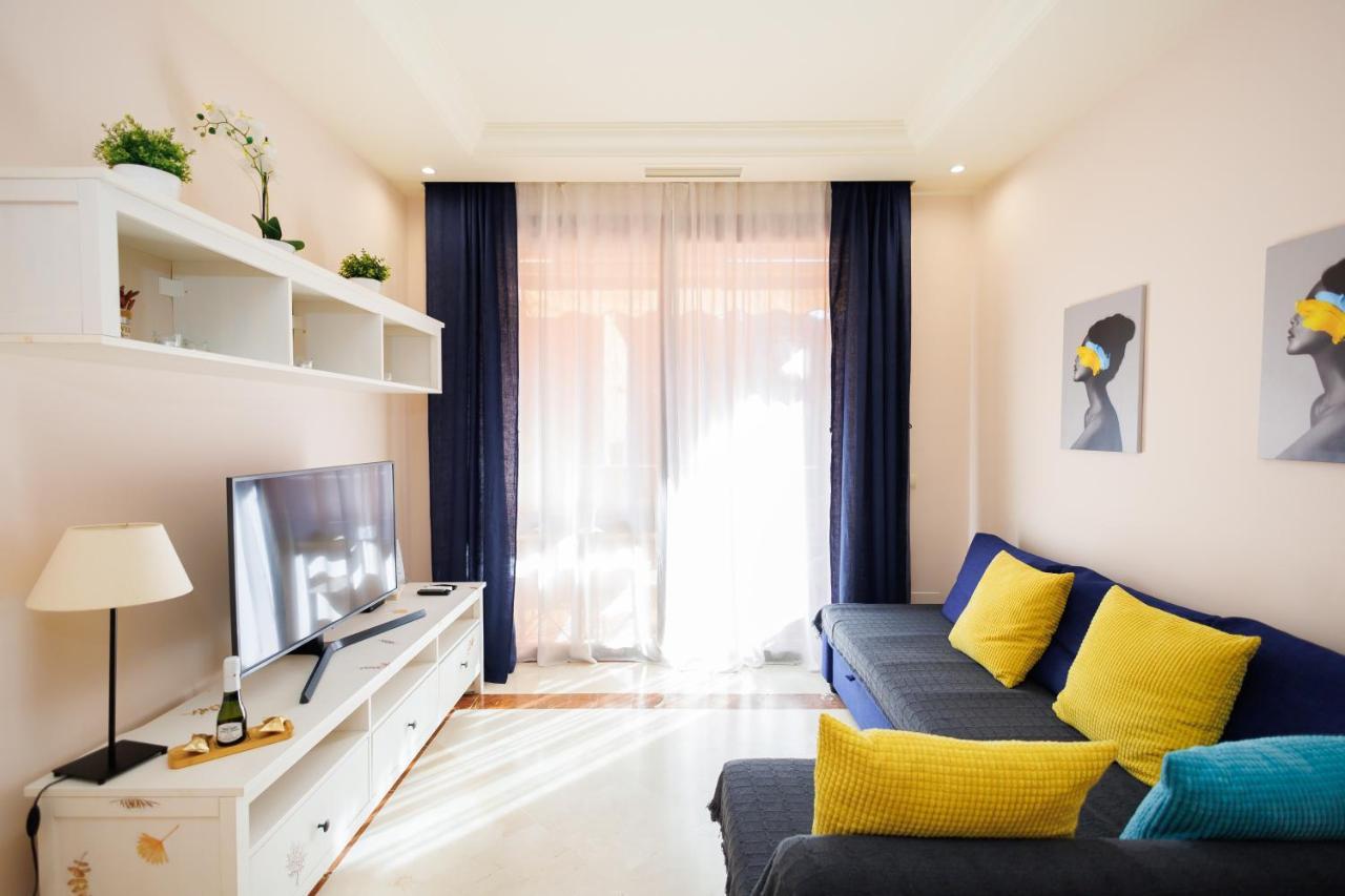 Two-Room Apartment In Elviria Near The Beach With Parking Marbella Ngoại thất bức ảnh