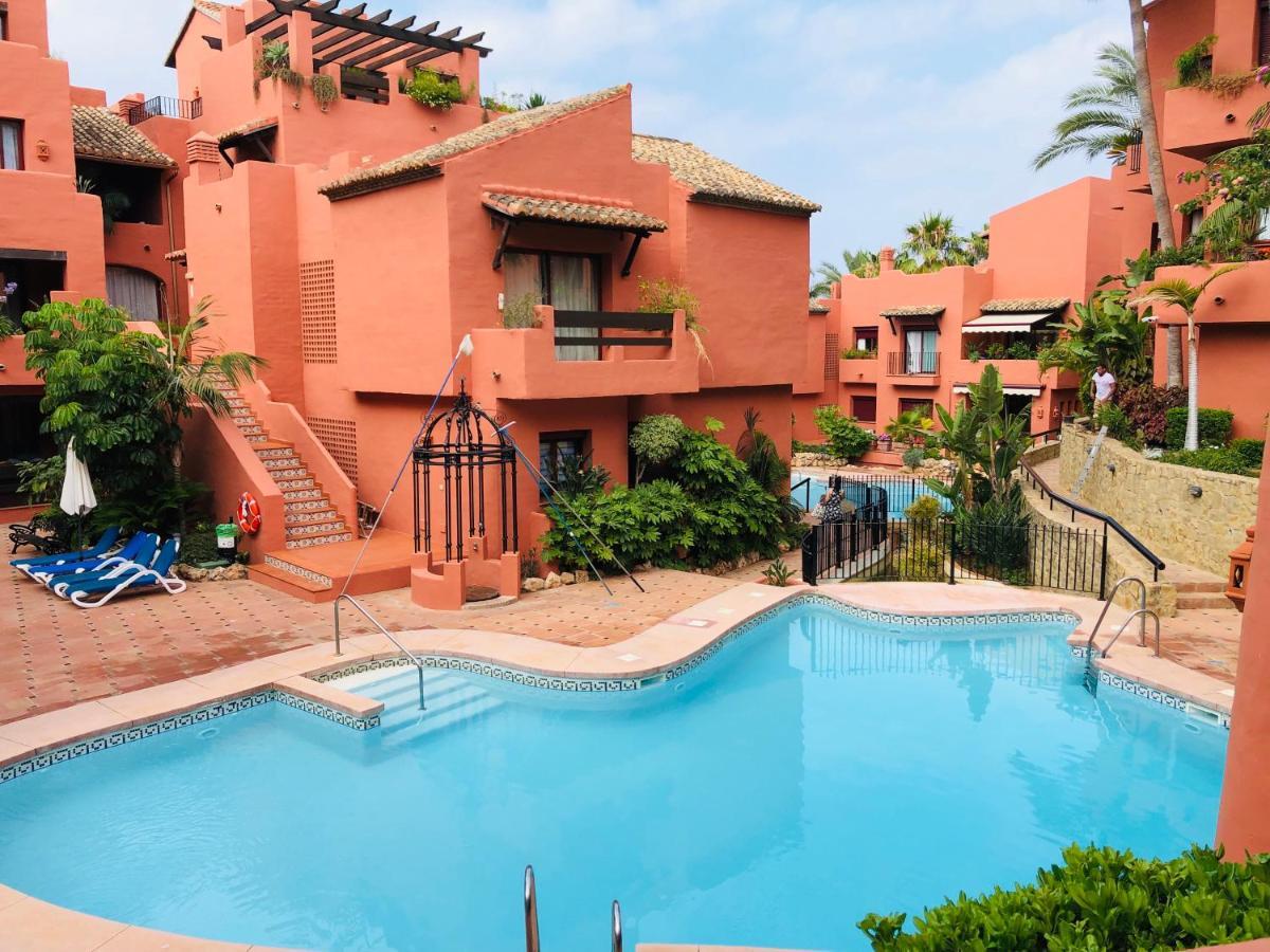 Two-Room Apartment In Elviria Near The Beach With Parking Marbella Ngoại thất bức ảnh